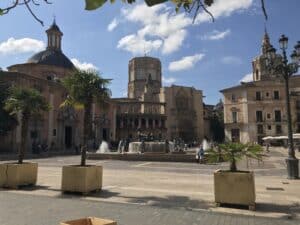 17 of the BEST Things to do in Valencia